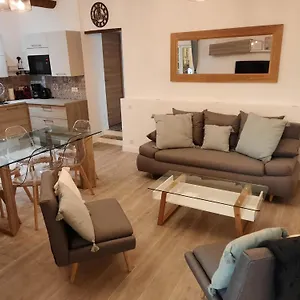 Beautiful Old Town Flat, Near The Nice